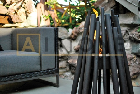 Биокамин напольный Airtone – Stinger Black по цене 52 000 руб.