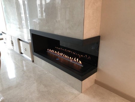 Встраиваемый угловой очаг 1400 SappFire по цене 52 200 руб.